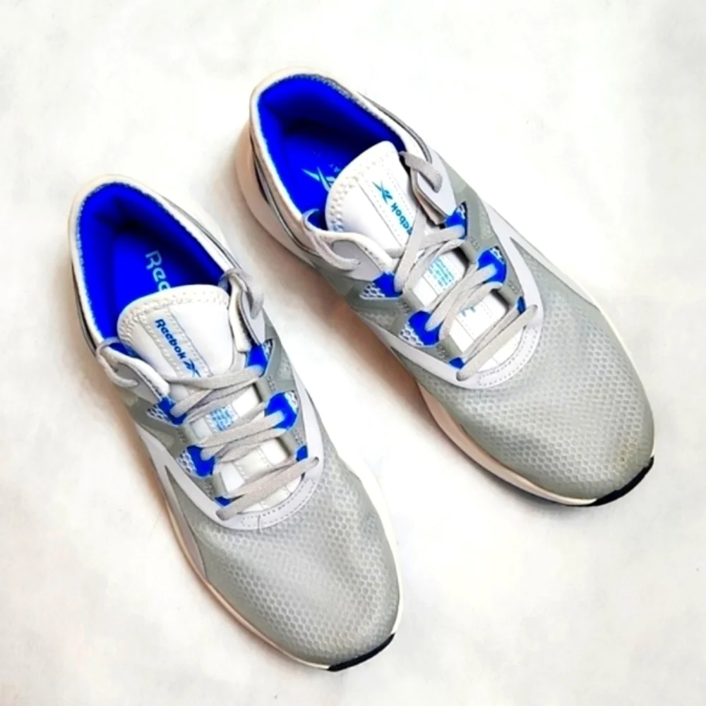 Reebok Floatride Run Furlfoam Gray White Lightweight Sneakers (W Size 8)